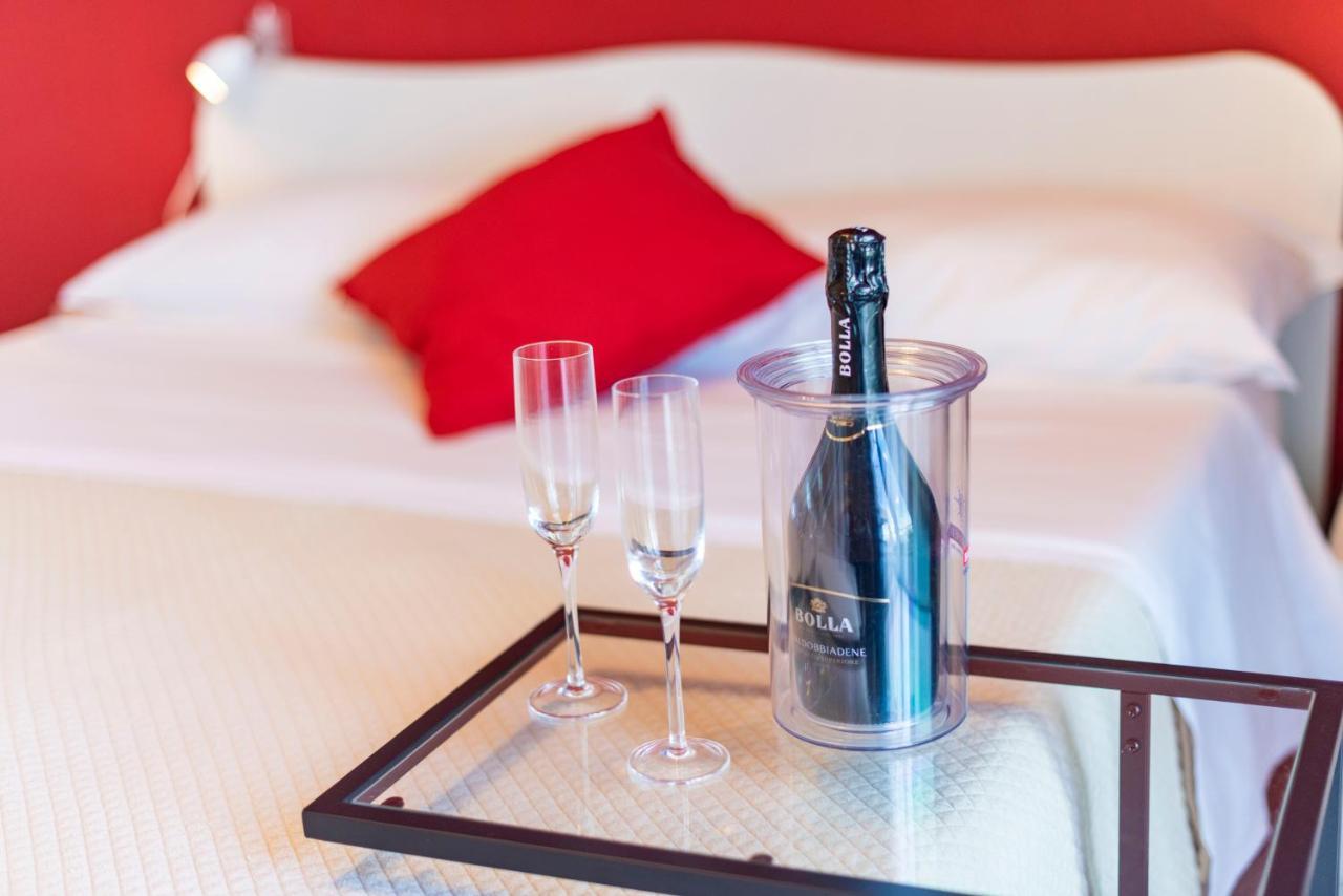 Villa Luxury Con Piscina Privata Vista Mare - カステッランマーレ・デル・ゴルフォ エクステリア 写真