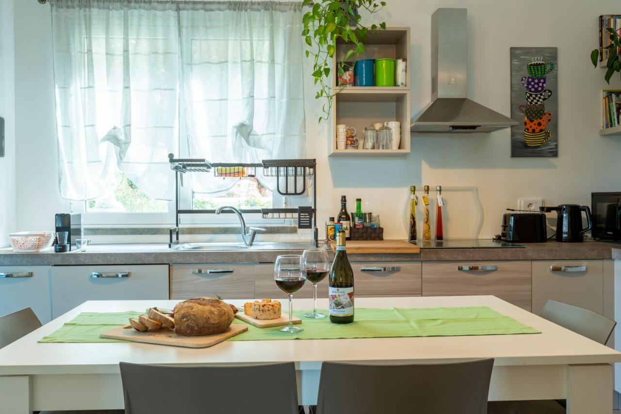 Villa Luxury Con Piscina Privata Vista Mare - カステッランマーレ・デル・ゴルフォ エクステリア 写真