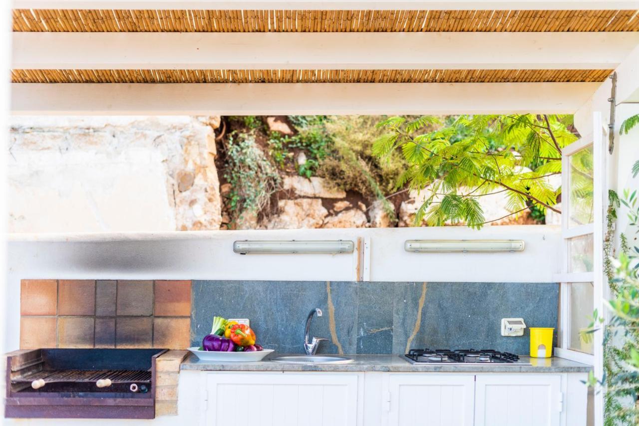 Villa Luxury Con Piscina Privata Vista Mare - カステッランマーレ・デル・ゴルフォ エクステリア 写真