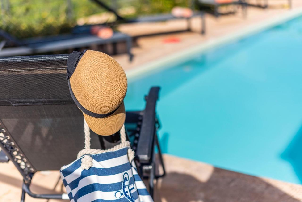 Villa Luxury Con Piscina Privata Vista Mare - カステッランマーレ・デル・ゴルフォ エクステリア 写真